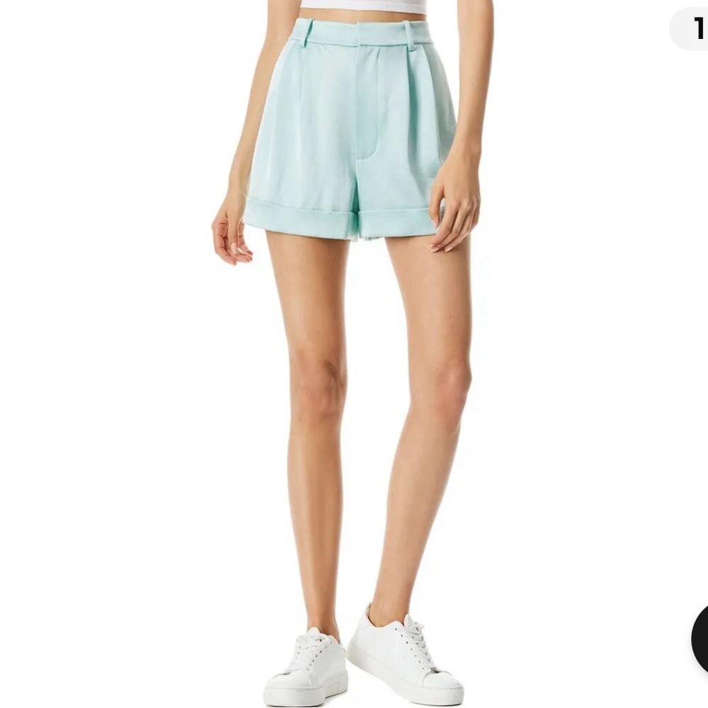 Coney pleated cuff shirt. Powder blue.